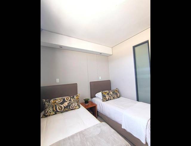 2 BEDROOM PROPERTY TO RENT IN MENLO PARK